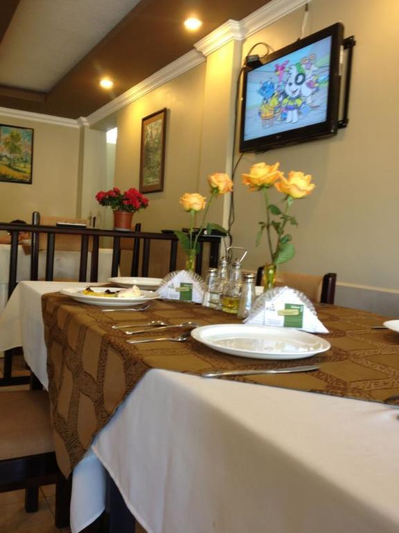 Hostal Jora Continental โกตากาชี ภายนอก รูปภาพ