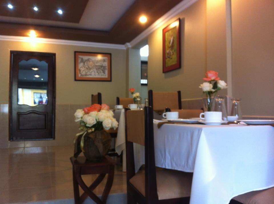 Hostal Jora Continental โกตากาชี ภายนอก รูปภาพ