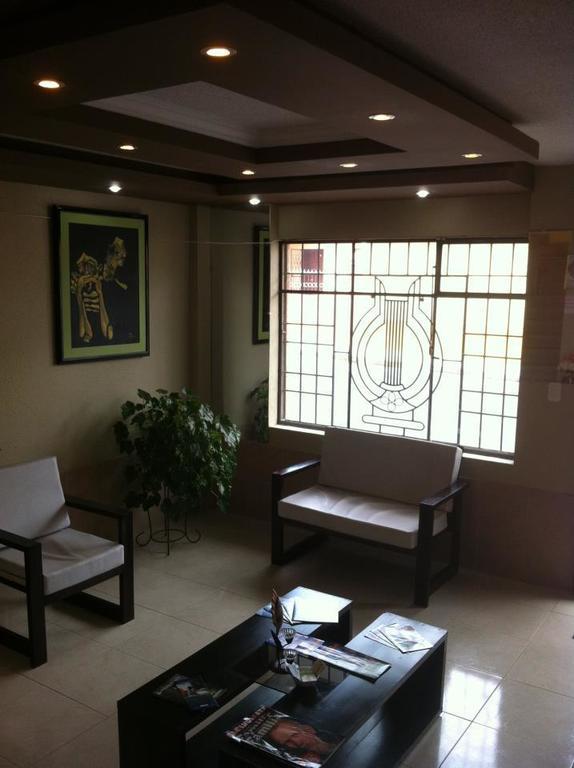 Hostal Jora Continental โกตากาชี ภายนอก รูปภาพ